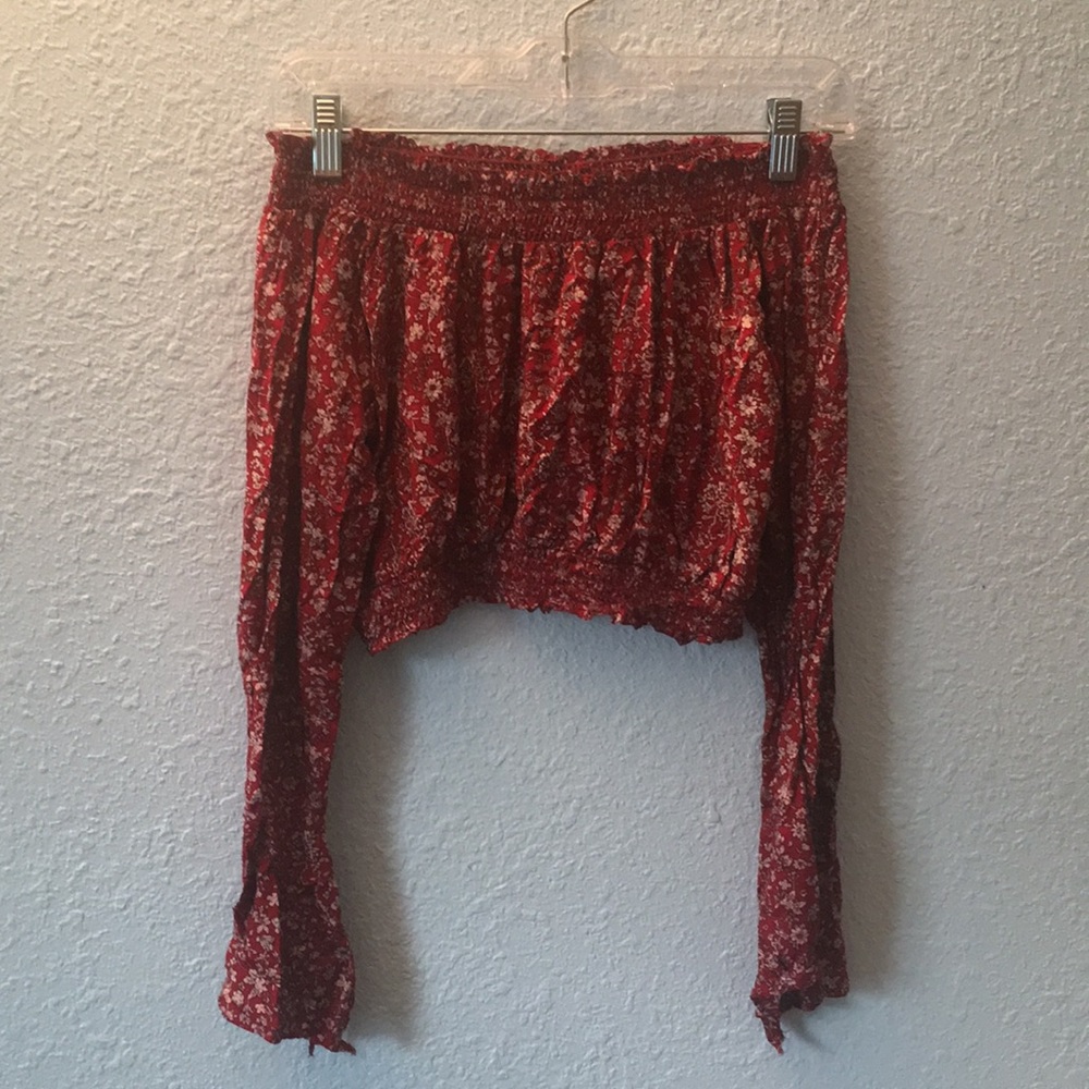 Red floral long sleeve crop top